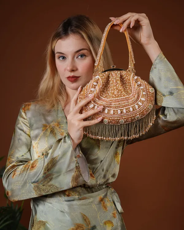 Golden_Beaded_Handbag_with_Fringe_Detailing